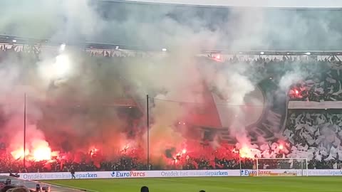 Feyenoord fans insane pyro show