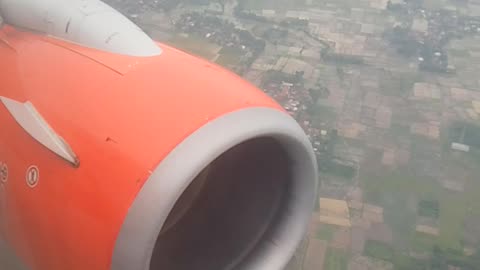 Glide into the City 🏙️ | Lion Air’s Final Descent