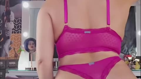 A little curvy bot not less of a pleasure to look at