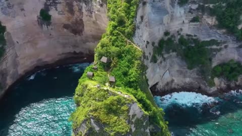 Bali Serenity – Soothing Music with Stunning Natural Landscapes