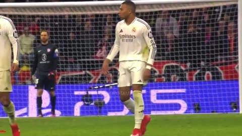 Llorente tried to play mind games with Rudiger, Mbappe stepped in and stopped him