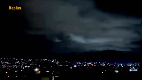 Un OVNI atterrit au pied d'une montagne au Nouveau-Mexique