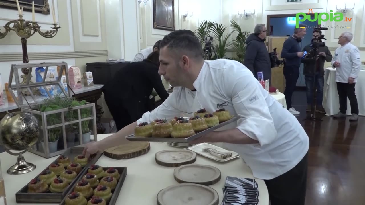 Napoli, "Mille&UnBabà": trionfa Guglielmo Cavezza con il suo "Italo" (18.03.25)