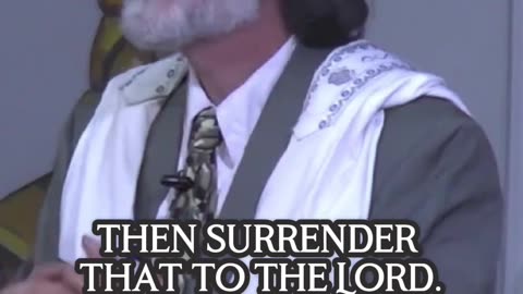 A Powerful Message from Rabbi Jeff Zaremsky on Surrender #Shorts #RabbiJeffZaremsky