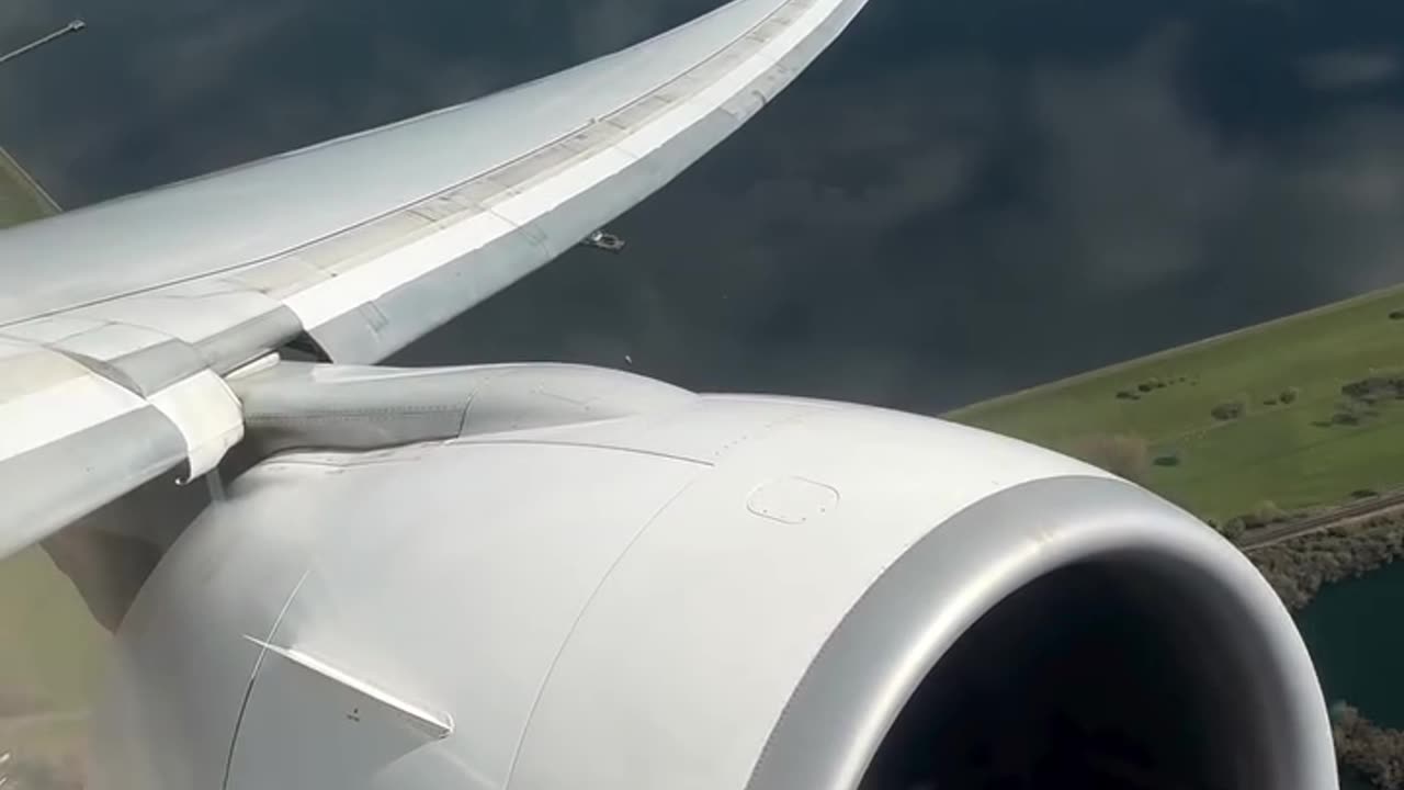 SOUND UP!