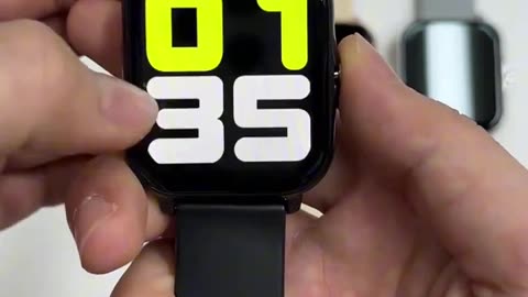 1.83-inch Full Touch Screen Smartwatch for Men And Women Rechargeable USB 180mAh