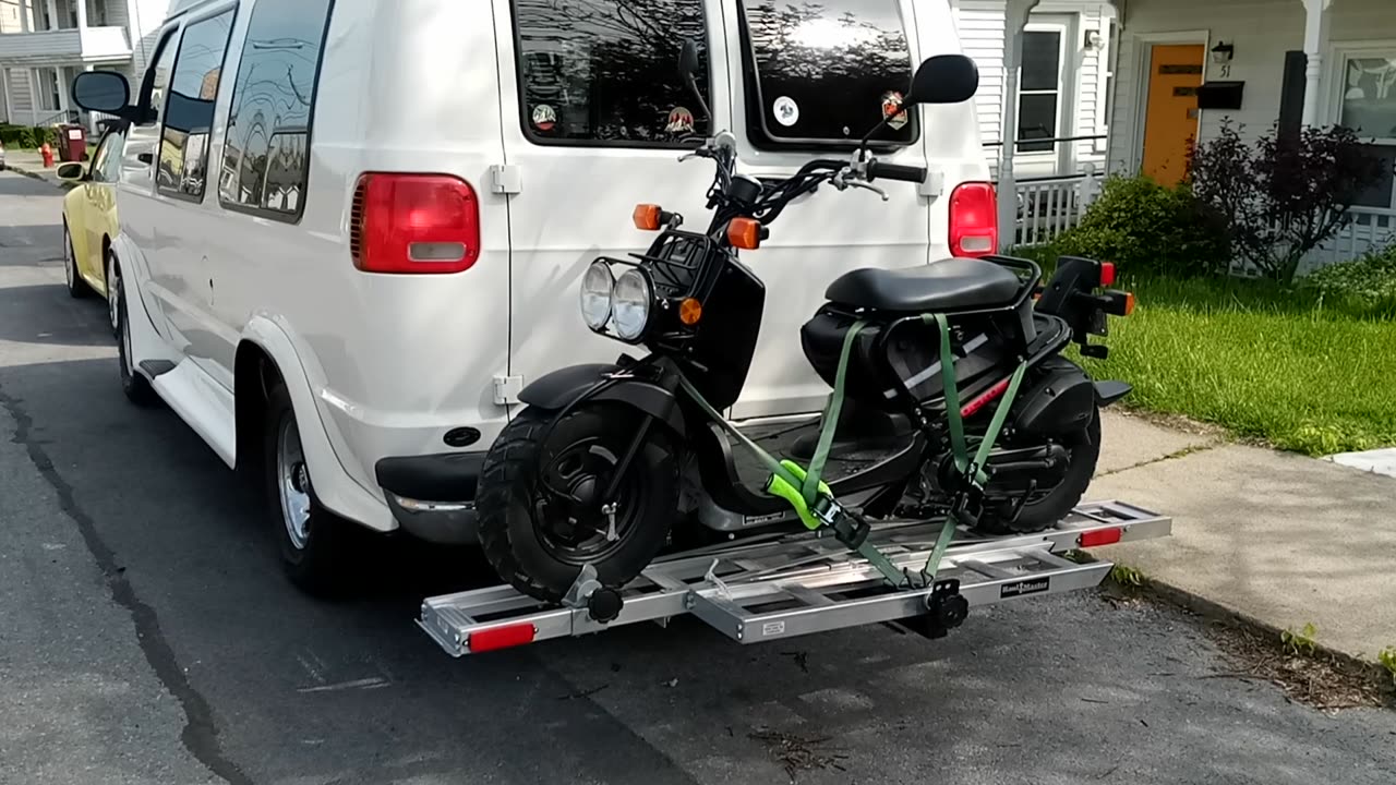Scooter carrier rack for the van