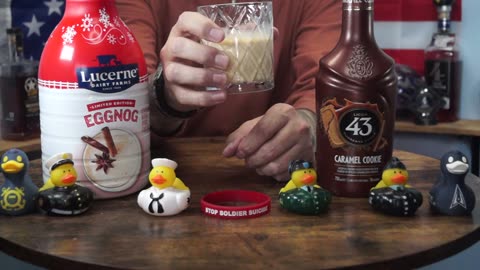 William Connelly Jr - Licor 43 Caramel Cookie & Lucerne Eggnog