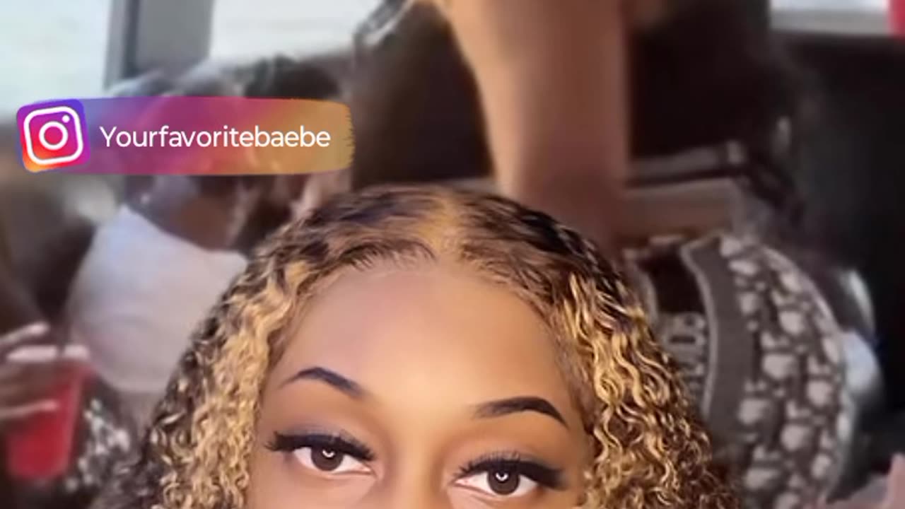 The girls on TeeTee head battle of the bbl's