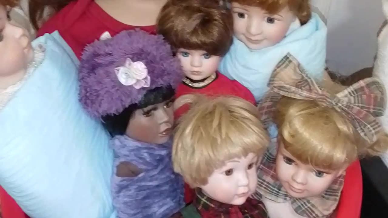 2:56 Dolls and Shoes