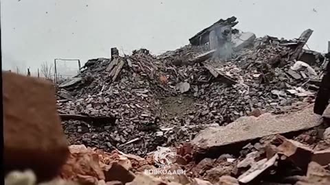 💣🪖 Ukraine Russia War | Ukrainian Soldiers Hurl Mines at Russian Positions in Vovchansk | RCF