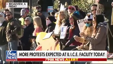 ICE tracking apps put agents in danger, former ICE chief warns