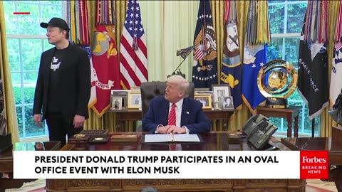 President Trump holds an Oval Office event with the departing Elon Musk. 🇺🇸🚀