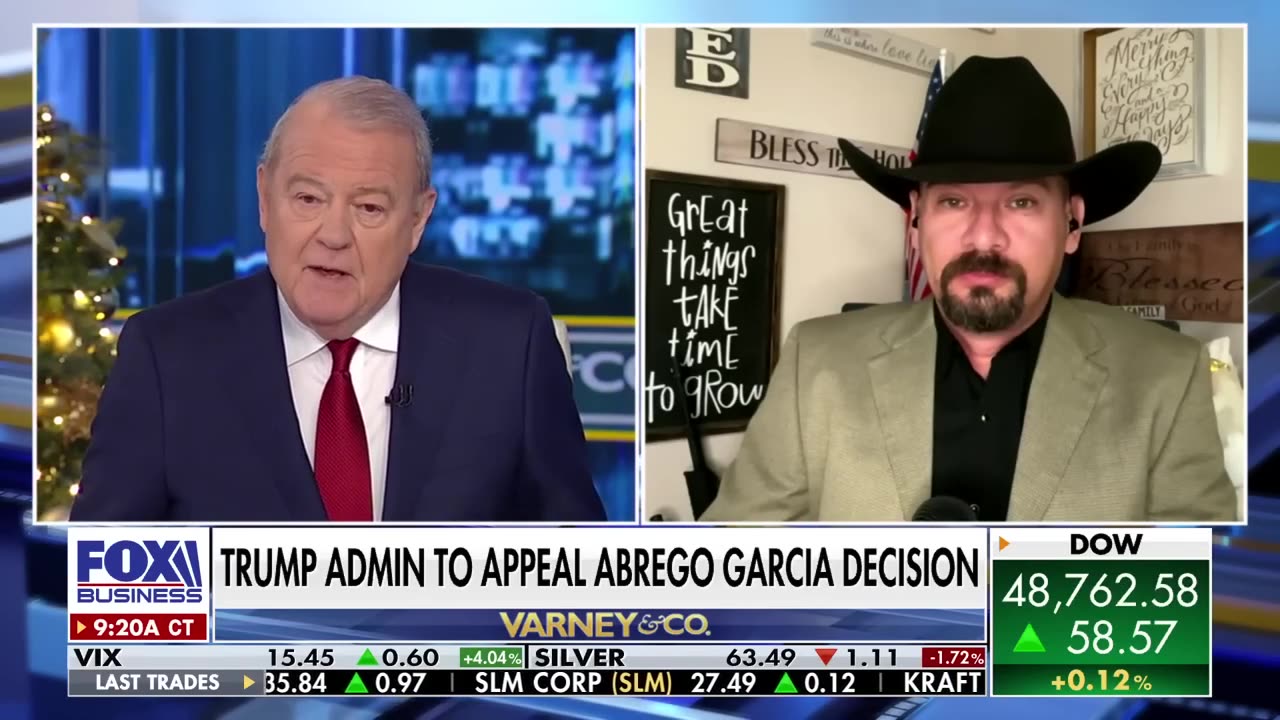 Border War ERUPTS as agent survives deadly confrontation with cartel smuggler