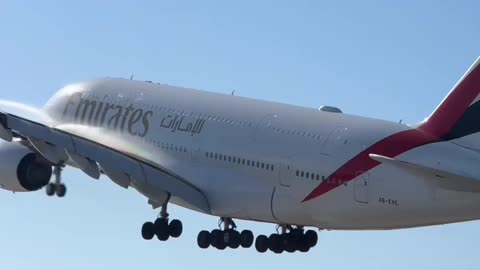 Why was the Airbus A380 program ultimately discontinued?