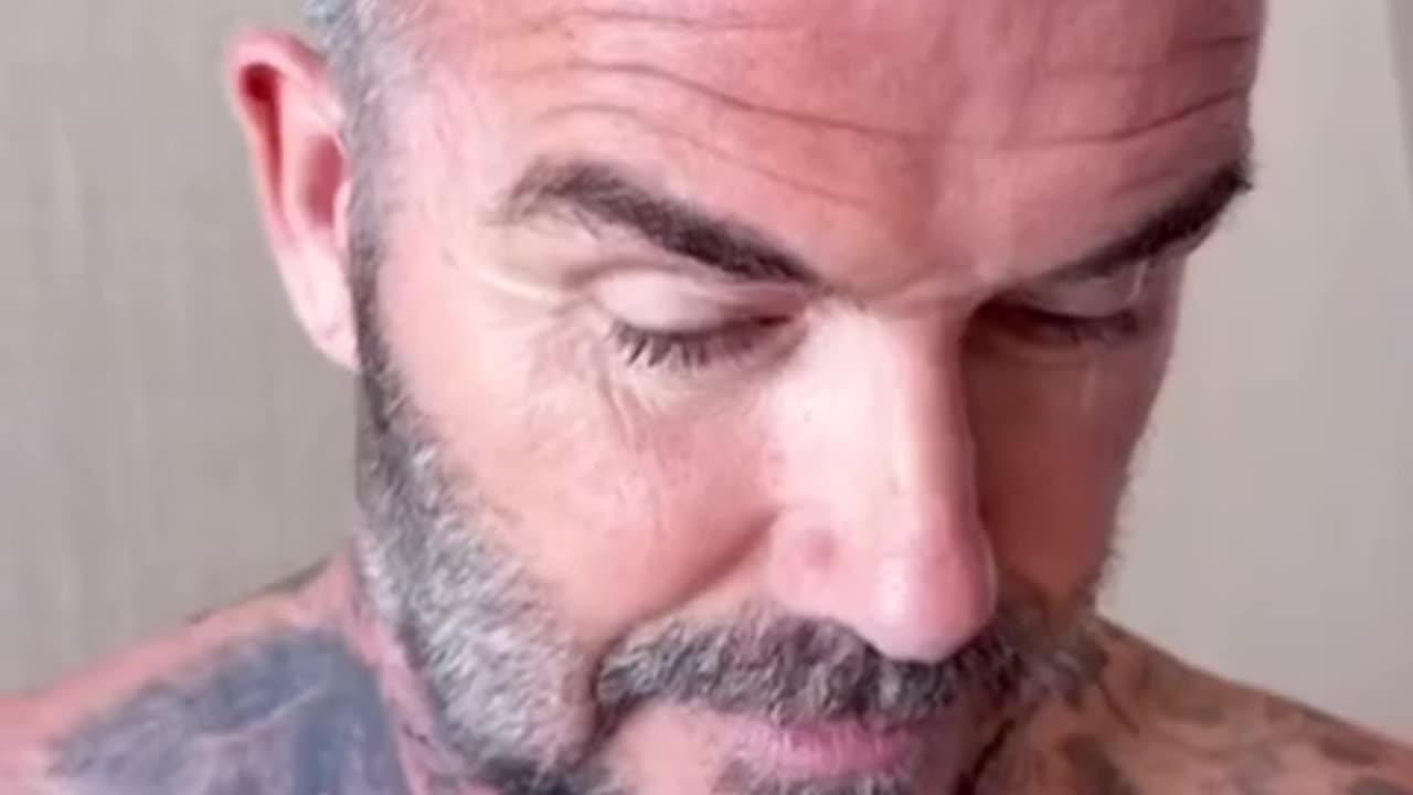 ¡ADIÓS a su cabello! ✂️ David Beckham sorprende a todos 😱
