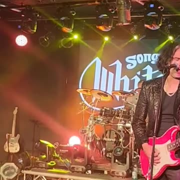 Mike tramp ( live)