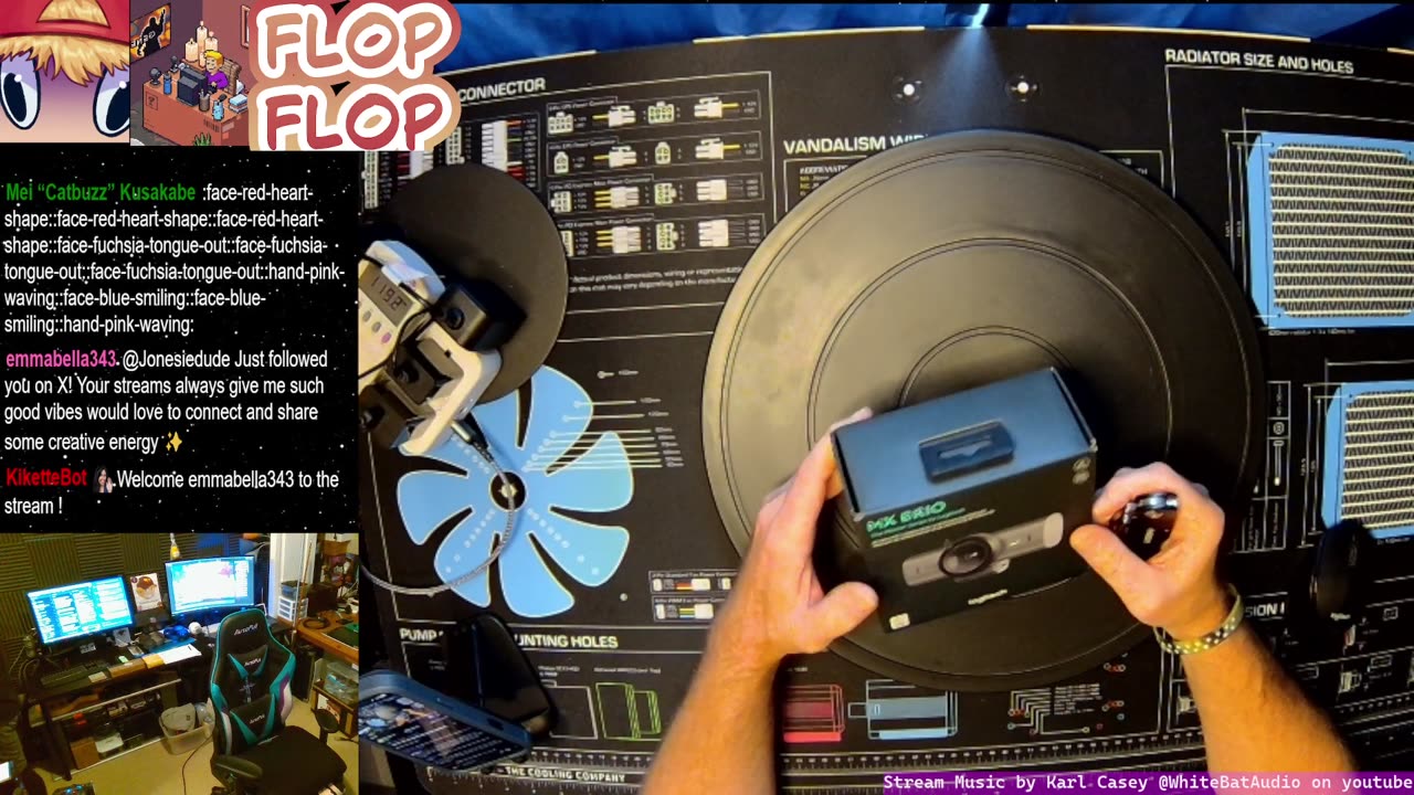 Jones - Unboxing & Testing the Logitech MX Brio 4k Webcam + yap