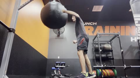 Crunch Fitness - 4 Combo Vertical & Upper Cuts - July 15, 2025