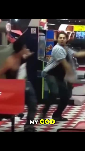 EPIC SLAP! Man Destroys Shoplifter.. Unreal