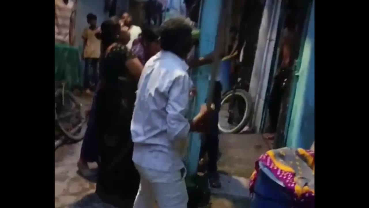 Indore SI Caught at Woman’s House, Beaten by Locals—Dragged, Stripped, and Tied to Pole!