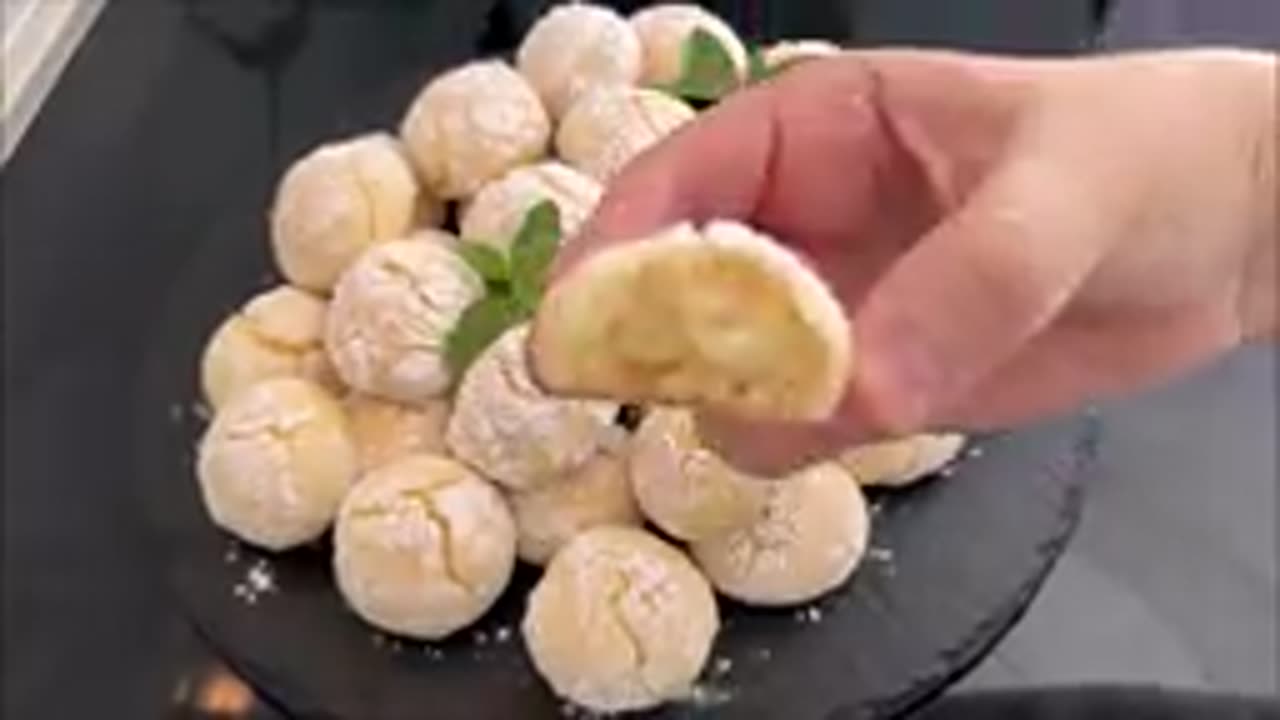 Soft Lemon Biscuits 🍋 that melt in your mouth 🤤