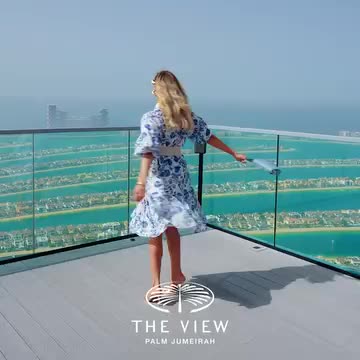 Enjoy a 360-degree observation deck at Dubai’s iconic Palm Jumeirah