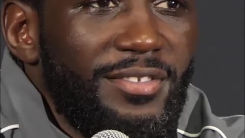 Headbutt & Stitches: Boxing Fight's Insane Moment and Victory! #shorts