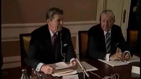 President Reagan Meeting with Mikhail Gorbachev at the Geneva Summit (Nov 20, 1985) | CC BY 3.0