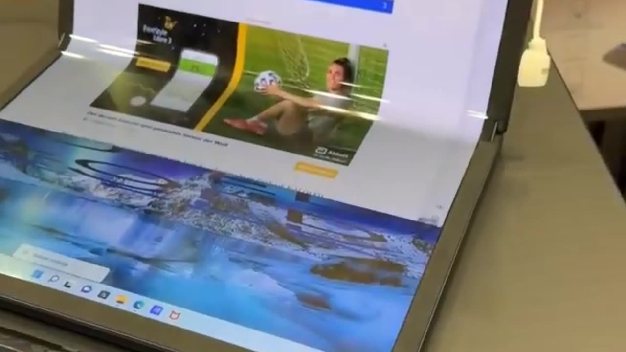 Foldable laptop