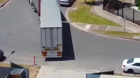 How does a truck of that size fit into that space easily