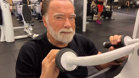 Arnold Schwarzenegger as Buff Santa | North Pole Workout