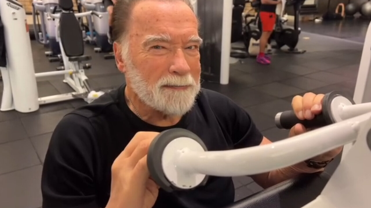 Arnold Schwarzenegger as Buff Santa | North Pole Workout
