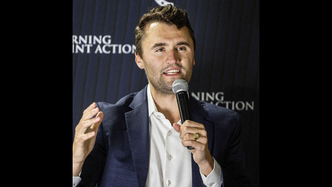 Feminista recurre a una bruja en la Red para maldecir a Charlie Kirk días antes del atentado mortal