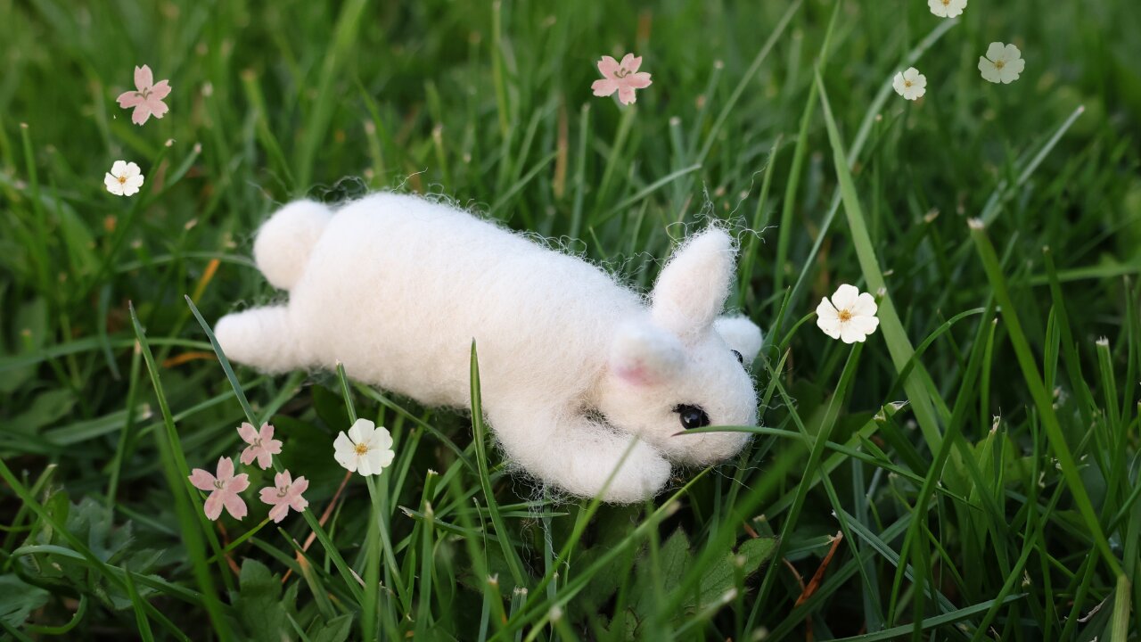 How to Make a Cute Needle Felted Bunny | Easy DIY Tutorial 🐰