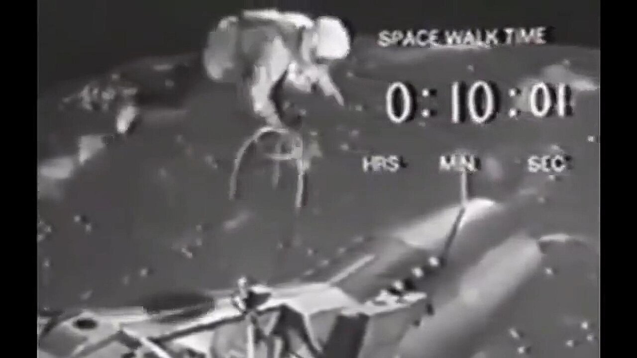 [twitter@thefepodcast] Space is FAKE lol - Stew Peters [Sep 18, 2023]