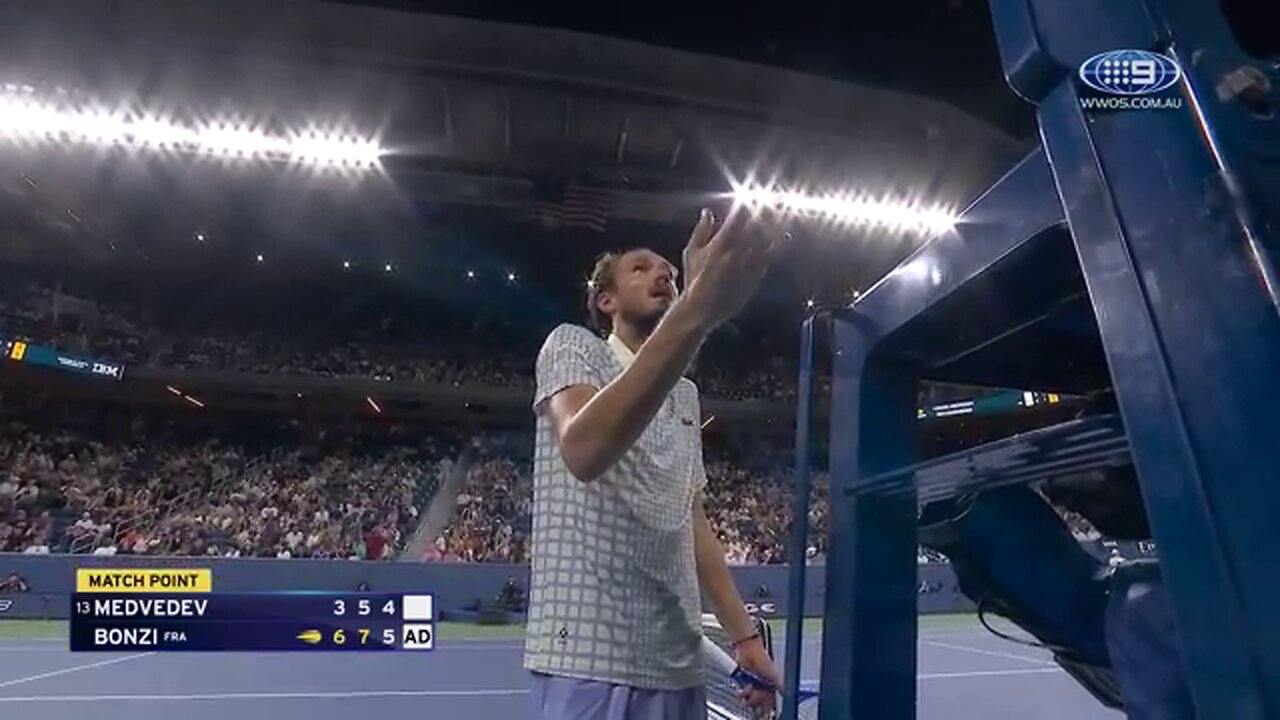 Russia's Medvedev Loses Control in US Open: Umpire Clash,