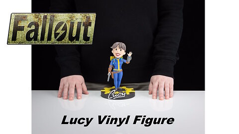 Fallout - Lucy Vinyl Figure - 20 CM [by Dark Horse Comics]