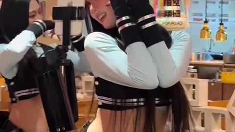 Chinese beautiful girls dancing for customers. #010