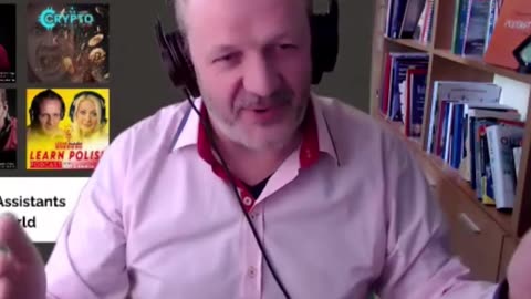 What things Podcasters do that he finds benefical