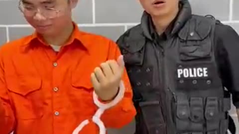 Breaking: SH - Police arrest Prisoner with Handcuffs Noob & Pro & Hacker #shorts