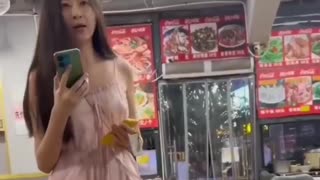 Chinese women don't like black men.