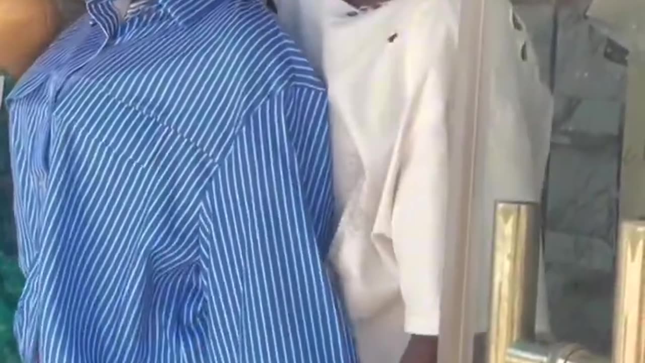 Even mannequins aren't safe.