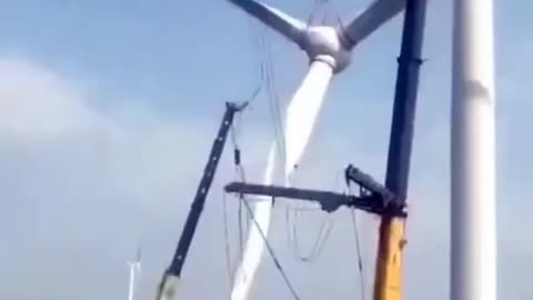 Watch That Wind Turbine Fall Apart over a Giant Crane 😱😱😱😱 #AeroArduino