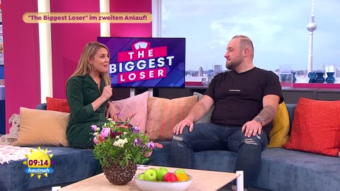 Alina Merkau sexy SAT.1 - Frühstücksfernsehen (3)