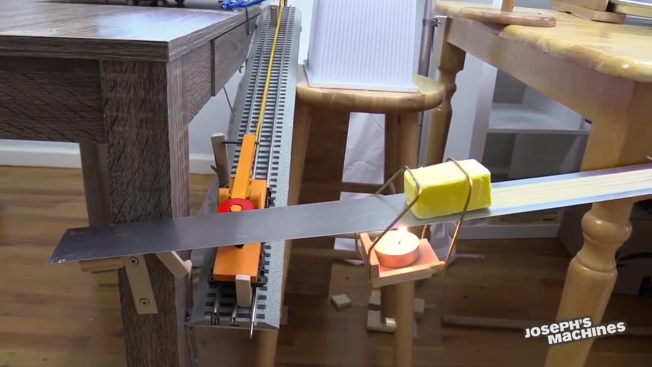 WOW AMAZING 🤩 This YouTuber specializes in machines that work due to chain reaction