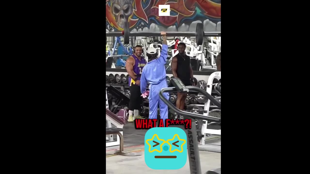 Can't talk right now, I'm at the gym 🤭