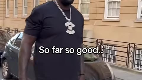 Shaq Goes Undercover in London