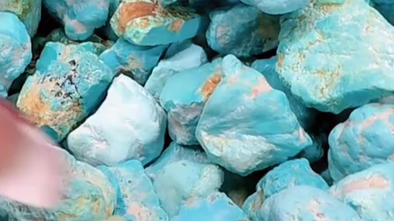 Natural original turquoise beads stringing the earth's memories​