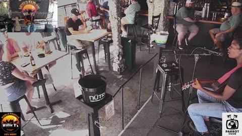 LIVE Music Everyday!